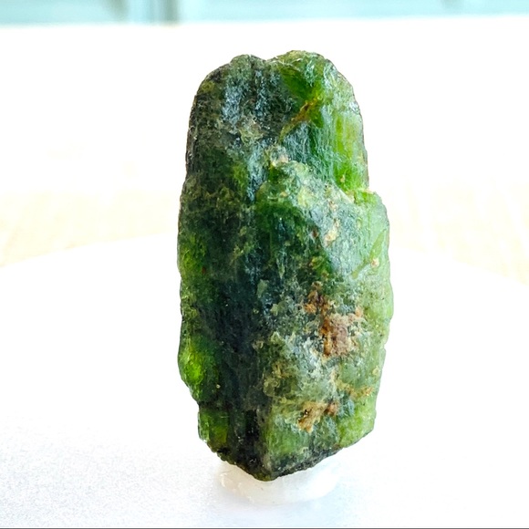 Rare Dioptase gemstone. Stone of emotional healing - Picture 8 of 9